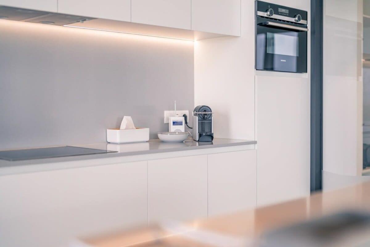Huswell - Modern New With Pool Access And Parking Apartment Ostend