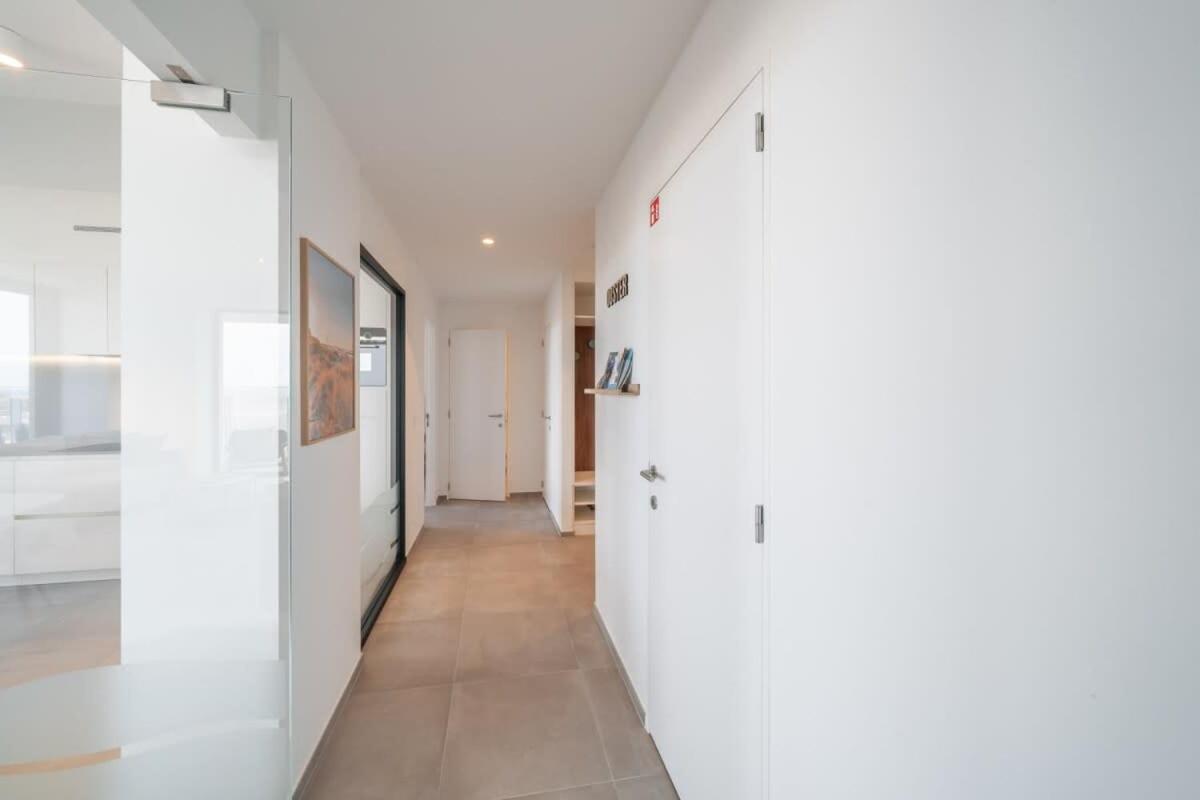 Huswell - Modern New With Pool Access And Parking * Ostend