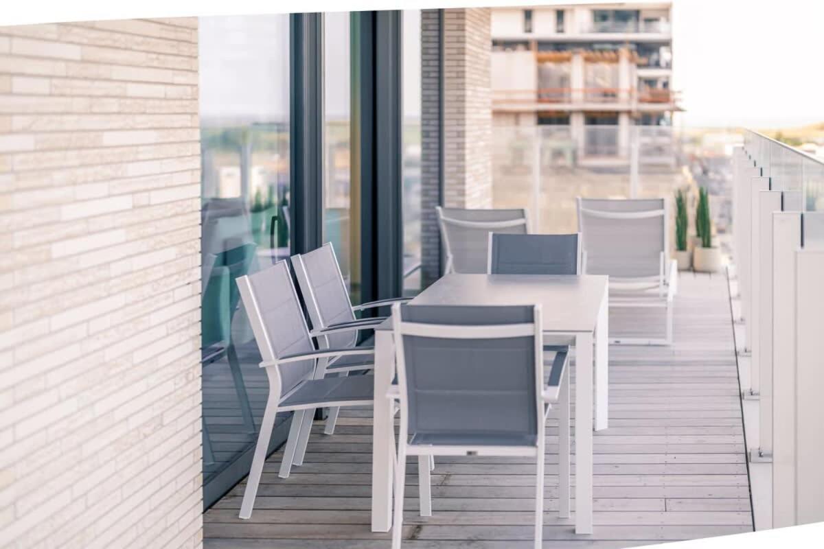 Huswell - Modern New With Pool Access And Parking Ostend