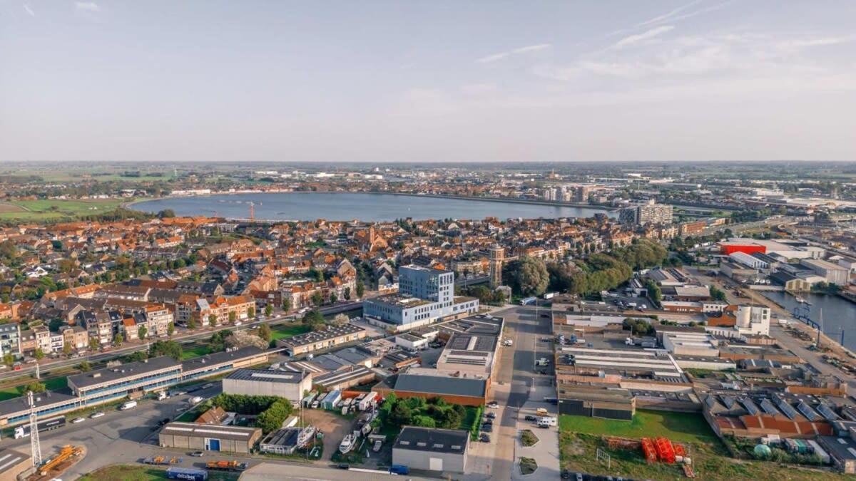 Apartment Huswell - Modern New With Pool Access And Parking *