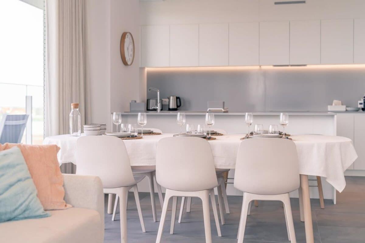 Apartment Huswell - Modern New With Pool Access And Parking Ostend