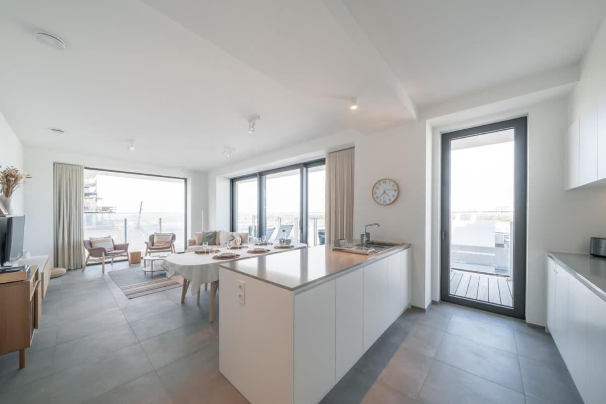 Apartment Huswell - Modern New With Pool Access And Parking *