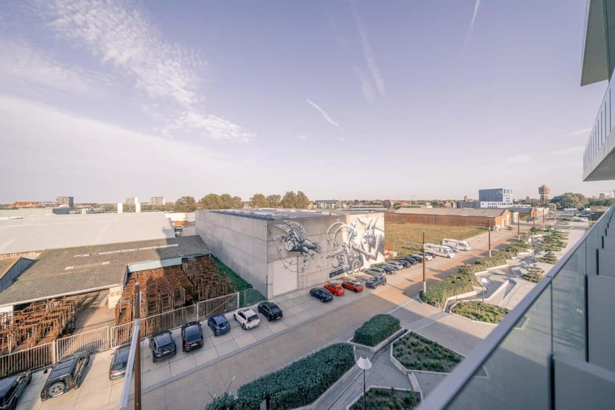 Apartment Huswell - Modern New With Pool Access And Parking
